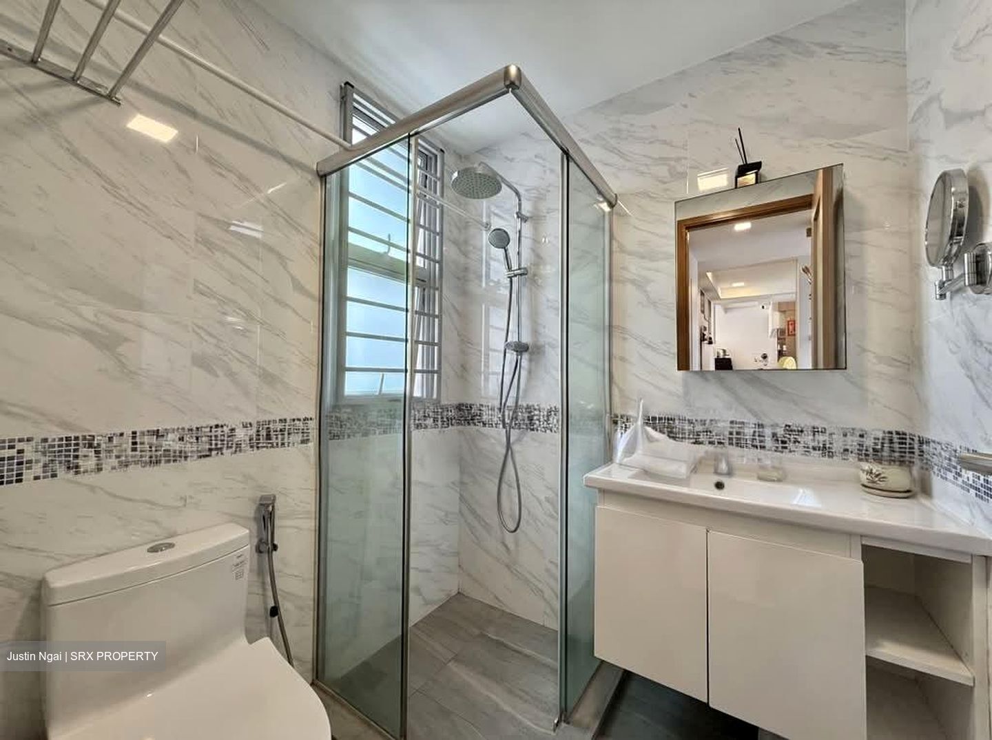 The Lakeshore (D22), Condominium #595230031